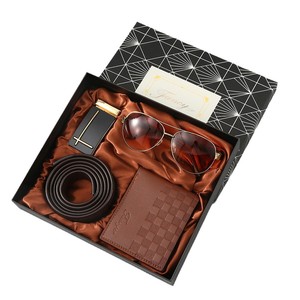 Coffret <span class=keywords><strong>Cadeau</strong></span> Luxe International <span class=keywords><strong>pour</strong></span> Homme : Ceinture, Lunettes de Soleil, Portefeuille – Ensemble Pratique <span class=keywords><strong>pour</strong></span> <span class=keywords><strong>la</strong></span> <span class=keywords><strong>Fête</strong></span> <span class=keywords><strong>des</strong></span> <span class=keywords><strong>Pères</strong></span>, <span class=keywords><strong>Cadeau</strong></span> d'Affaires Surprise M2863 - Product Image 5