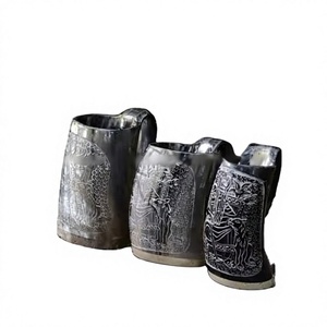 Mug à boire en corne d'animal poli à la main de qualité supérieure avec revêtement imperméable, couleur et logo personnalisables pour la bière, la cidre et l'ale. - Product Image 1