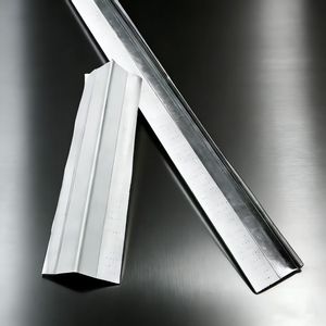 <span class=keywords><strong>Bande</strong></span> de jointure métallique à face papier de haute qualité 30m x 50mm pour cloisons sèches et plafonds, résistante à l'eau et <span class=keywords><strong>renforcée</strong></span> - Product Image 5