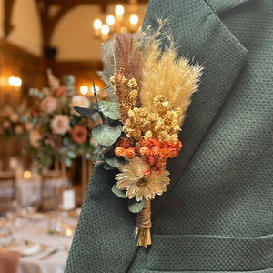 Boutonnière de fleurs séchées super vendue, style rustique bohème, corsage floral rose pour mariage, fleur de revers pour cadeau de fête nuptiale - Product Image 3