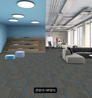 Dalles de moquette ignifuges écologiques à support non tissé, style carré moderne pour la maison, le bureau, l'hôtel, le salon, usage commercial