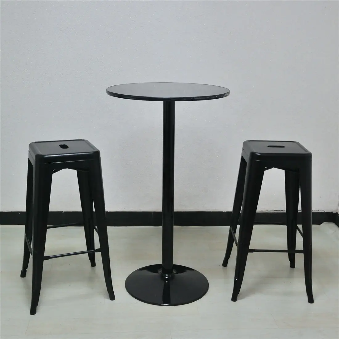 HYC-BT1 металлическое основание черного цвета круглый современный высокий уличный барный стол
