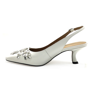 Personnalisé dames en cuir véritable <span class=keywords><strong>blanc</strong></span> diamant petit bout carré slingback sandales à talons - Product Image 4