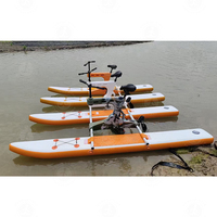 Vélos d'eau gonflables bleus de Waterbike portatif commercial avec le Waterbike de planche à pagaie pour le bateau de pédale de lac