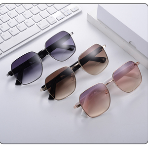 Gafas Inteligentes MZ02 con Llamadas de Voz, Lentes Anti-UV y Anti-Luz Azul, Carga Magnética, Asistente de IA, Navegación, para Deportes al Aire Libre - Product Image 1