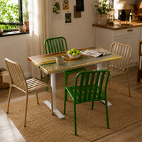 Ensemble de table à manger carrée 1+6 en aluminium et chaises à accoudoirs de style ferme classique de luxe moderne pour restaurant commercial, salon et parc