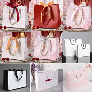 Nhà Máy Tùy Chỉnh Giá Rẻ Kỹ Thuật Số Kinh Doanh Logo Made Sang Trọng In Thủ Công Đồ Trang Sức Quà Tặng Mua Sắm Quần Áo Túi Giấy Với Xử Lý - Product Image 1