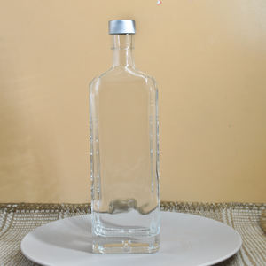 <span class=keywords><strong>Bouteille</strong></span> de gin carré plat de haute qualité 530ml <span class=keywords><strong>bouteille</strong></span> de whisky <span class=keywords><strong>bouteille</strong></span> de vodka <span class=keywords><strong>bouteille</strong></span> de vin de fruits <span class=keywords><strong>bouteille</strong></span> de vin en verre - Product Image 1