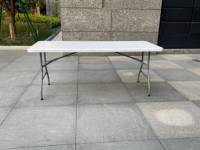 Haute qualité 60 pouces 5ft CE couleur 5 pieds pliable fête mariage événements salle à manger en plein air Portable Table pliante en plastique