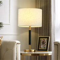 Lampe de table chaude salon salle d'étude E27 lampe de table généreuse chambre chevet tissu moderne fer blanc 220V 90 20 E27 pas d'ampoule