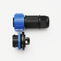 Connecteur d'alimentation M25 à 4 cœurs pour montage sur panneau, 10AWG, résistance 2000V, IP67, mâle-femelle, installable sur site, ensemble circulaire