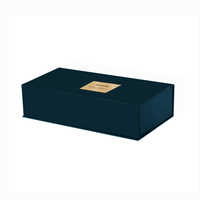 Boîtes d'emballage de luxe personnalisées avec laminage mat, boîtes rigides en carton, fermeture magnétique, boîte cadeau avec insert en mousse pour 10 petites bouteilles