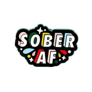 Thiết Kế Mới Đầy Màu Sắc Hoa Thư Pins Huy Hiệu Cá Nhân Logo Sober AF Kim Loại Hat Trang Trí Ve Áo Trâm Pin Giá Rẻ Men Pins - Product Image 1