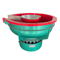 Machine de finition vibratoire ronde de 450 L pour l'élimination des bavures et des arêtes vives sur les surfaces métalliques souples
