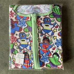 Caja Misteriosa de Pijamas de Bambú Tianze, Envío Inmediato, Estilos Aleatorios para Niños, Mono con Estampado de Personajes, Caja Sorpresa de Bambú para Bebés - Product Image 1