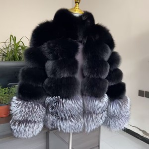 Manteau d'hiver pour femme en fourrure de <span class=keywords><strong>renard</strong></span> naturelle et de <span class=keywords><strong>renard</strong></span> <span class=keywords><strong>argenté</strong></span>, style col montant, fabriqué par mélange de fourrures - Product Image 2
