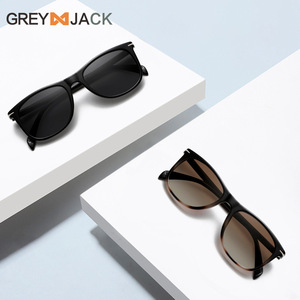 แว่นกันแดดโพลาไรซ์แบบยูนิเซ็กซ์กรอบพีซีสีดำเลนส์ทาค ยูวี 400 ป้องกันแสงยูวี 3 ระดับสำหรับการขับขี่และการใช้งานกลางแจ้ง - Product Image 5