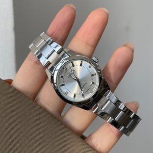 Reloj CILOA Redondo Plateado Personalizable para Mujer con Alta Belleza, Regalo de Lujo Ligero, Reloj de Cuarzo Nuevo a Prueba de Agua de Alta Calidad - Product Image 3