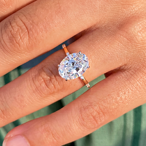Bague de fiançailles de luxe en or 18 carats avec diamant de laboratoire taille ovale VVS couleur D, bague de mariage unique de créateur, vente en gros au meilleur prix. - Product Image 1