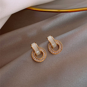 Boucles d'oreilles rondes en zircone cubique de luxe pour femme Boucles d'oreilles en argent avec aiguille en zircon géométrique - Product Image 4