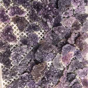 Le <span class=keywords><strong>prix</strong></span> le plus avantageux pour un cluster de cristaux <span class=keywords><strong>d</strong></span>'<span class=keywords><strong>eau</strong></span> naturels violets en forme de papillon, utilisé pour la <span class=keywords><strong>d</strong></span>écoration intérieure et la lithothérapie - Product Image 2