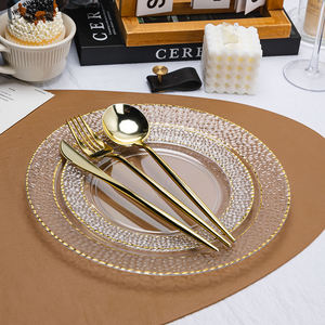 طقم أطباق بلاستيكية بتشطيب لؤلؤي مقاس 7 و10 بوصة، أطباق يمكن التخلص منها مع خيار اللون المخصص وحافة ذهبية للأعراس والحفلات - Product Image 4