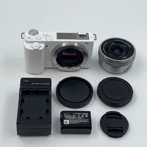中古のソニーZV-E10、16-50mmレンズ付きミラーレスカメラ、手頃な価格の<span class=keywords><strong>4K</strong></span>コンテンツ制作カメラ - Product Image 5