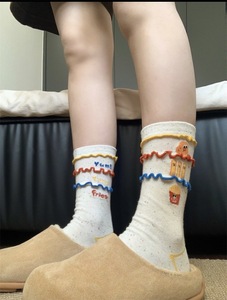 Venta al por mayor Funky Potato Animation Crew Calcetines Mujeres Único Colorido Divertido Antibacteriano Hecho Algodón Invierno - Product Image 2