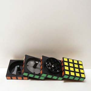 Broyeur à herbes de marque privée de 58 mm, nouveau broyeur à herbes en plastique ABS à 4 couches en forme de cube, pour tabac sec, épices - Product Image 4