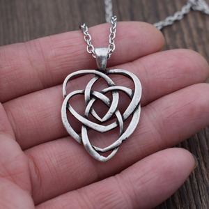 Celtique Symbol for Eternal <strong>Love</strong> <strong>Celtic</strong> <strong>Love</strong> Symbols Keltisch Symbol for Motherhood Heart Irish Pendant Irish <strong>Jewelry</strong> - Product Image 4