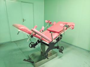 Slijtvaste gynaecologische bevallingsbank - hydraulisch verstelbaar operatiebed met beensteunen voor onderzoek & behandeling - Product Image 5