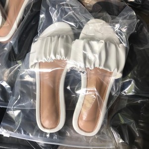 Nouvelles sandales plates de style occidental pour femmes, chaussures d'extérieur tendance, élastiques, pour le commerce international, pantoufles pour femmes matures - Product Image 3