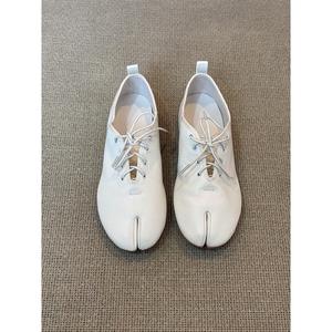 2026 French Style Sheepskin <b>Split</b> <b>Toe</b> <b>Shoes</b> for Women Lace-up Casual Leather <b>Shoes</b> Niche Literary Design Comfortable Flats - Product Image 3