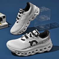 Scarpe da Corsa Retrò da Uomo OEM di Fabbrica, Sneakers Traspiranti in Mesh con Ammortizzazione, Calzature Sportive Versatili e di Tendenza