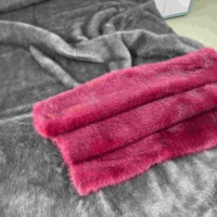 Herstellerangepasste Farbige Polyester Imitation Seidiger Kaninchenfell-Wolldecke Weich Glatt Lang- oder Kurzflorig Flauschige Kuscheldecken