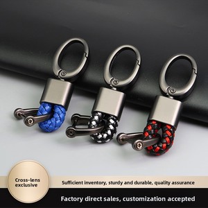 Portachiavi auto moderno e semplice fatto a mano ecologico con Design incidibile in lega di zinco per gli uomini - Product Image 3