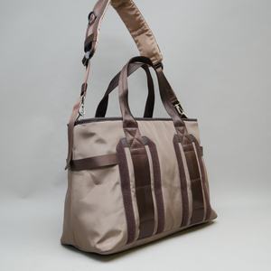 Nouvelle mode à la mode OEM sergé uni 290T Polyester longue bandoulière sangle grand volume marron clair unisexe sac fourre-tout pour les femmes - Product Image 2