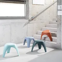 Tabouret moderne en plastique pour coffre d'éléphant salon épaissi usage domestique tabouret empilable pour changer les chaussures petit appartement créatif simple