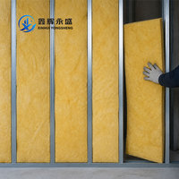 Panneau d'isolation thermique en laine de verre à face noire pour les systèmes d'isolation des conduits, des plafonds, des murs et des bâtiments commerciaux