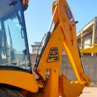 Retroexcavadora Usada JCB 3CX, Excavadora Dos en Uno, Cargadora Agrícola con Motor y Bomba, Carga Nominal de 3169 kg, Potencia de 68 kW