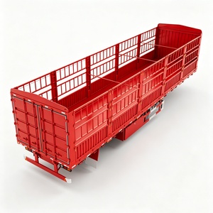 Semi-remorque à plateau à ridelles en acier rouge robuste à 3 essieux avec une capacité de charge de 80 à 100 tonnes pour le transport de marchandises et de bétail - Product Image 2