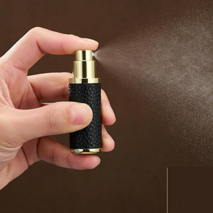 Botella de atomizador de <span class=keywords><strong>Perfume</strong></span> 5ML <span class=keywords><strong>Mini</strong></span> botella de recarga de <span class=keywords><strong>Perfume</strong></span> de aerosol de Colonia vacía con estuche de cuero de lujo para mujeres y hombres de viaje - Product Image 6