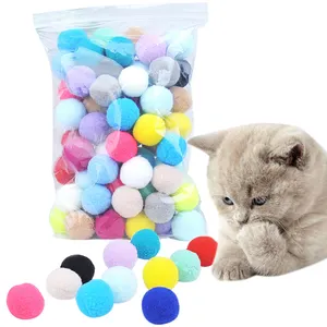 Prodotti per animali domestici 2023 simpatici giocattoli divertenti per gatti palla di peluche elasticizzata palla da 0,98 pollici giocattolo da masticare per gatti con pon pon interattivo colorato creativo