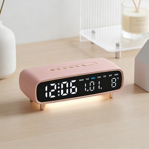 Réveil LED de luxe Huayang 2819 avec minuterie, 3 niveaux de luminosité, sortie USB, lumière d'ambiance, cadeau pour la maison - Product Image 4