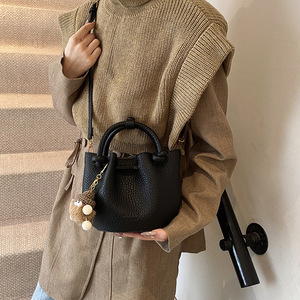 Túi xách nữ thời thượng nhất hiện nay, túi hàng hiệu hàng ngày dành cho nữ thanh niên - Product Image 4