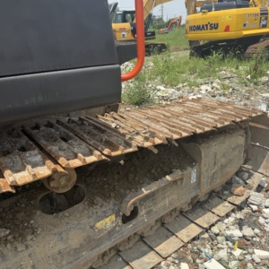 Excavatrice VOLVO EC240B d'occasion à bas prix, 24 tonnes, pelle hydraulique sur chenilles d'origine, qualité importée - Product Image 6
