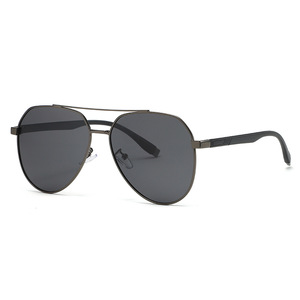 Gafas de sol SPOEN Aviator con montura metálica polarizadas UV400 para hombres que conducen - Product Image 3