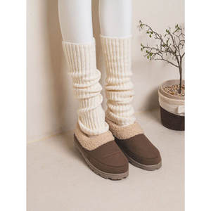 Calentador de piernas Golgee Squeeze para invierno Patrón de punto Ivery - Product Image 1