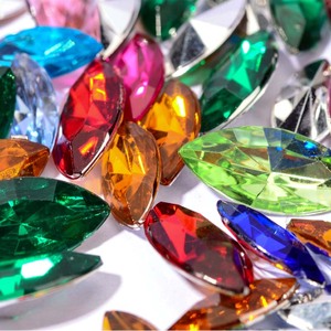아크릴 라인스톤 루즈 비즈 플랫백 바느질용 신발 장식품 제작용 호스아이 마르퀴즈 포인트 백 24가지 색상 반짝이는 9면체 사이즈 - Product Image 2