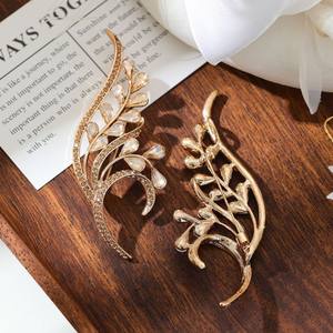 Broches de Cristal con Flores, Modernos y Elegantes, Botones de Diamantes de Imitación, Aleación Chapada en Oro, Personalizados, Unisex, para Uso Diario, Compromiso, Boda - Product Image 4